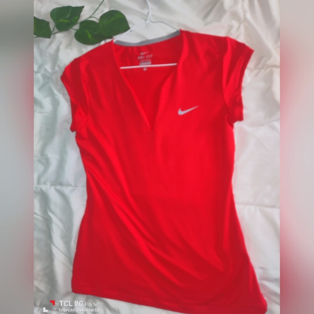 Women's Nike medium